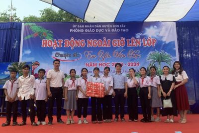 Hội thi “Em yêu văn học” cấp huyện